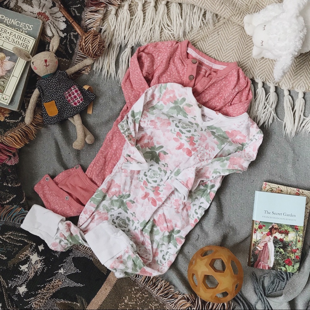 BURTS BEES | Two Footless Pajamas